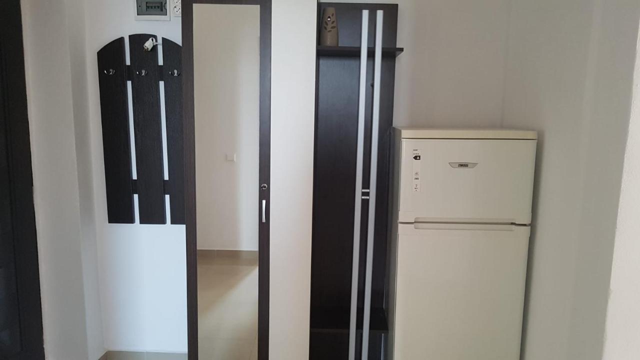 Apartament Teo Caransebeş Exterior foto