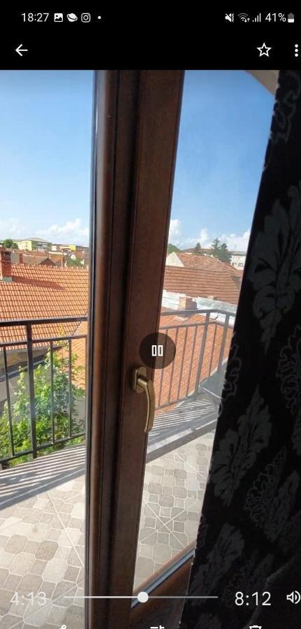Apartament Teo Caransebeş Exterior foto